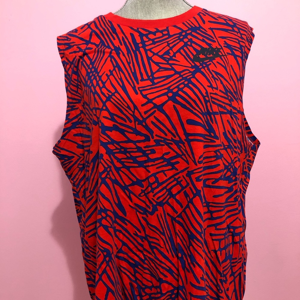 Womens Nike top